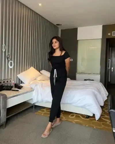 Call Girls Lalitpur Cash On Delivery